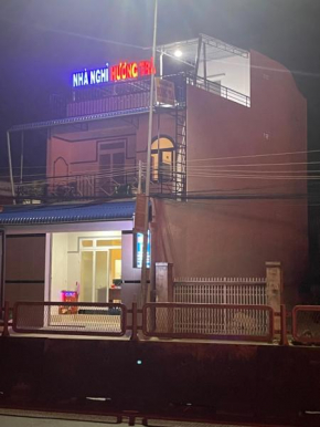 Nhà nghỉ Hương Trà